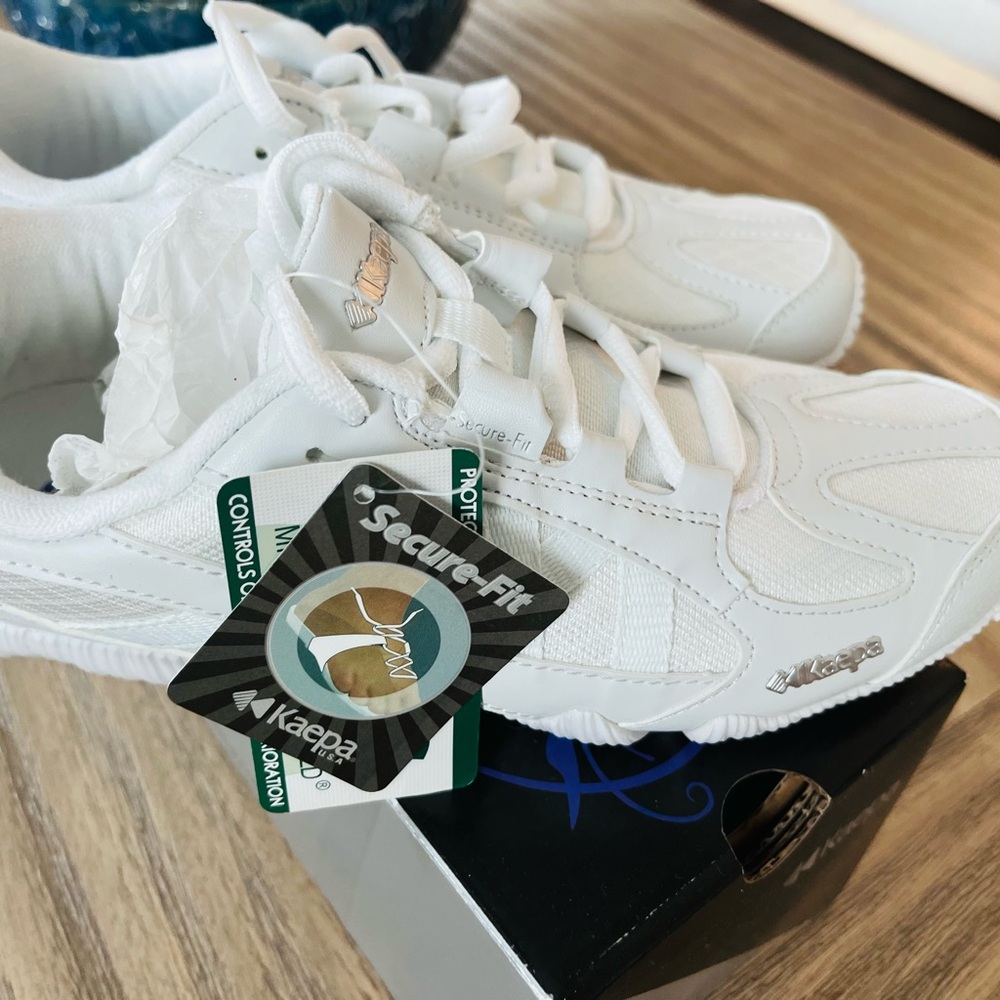 *BRAND NEW* Kaepa Cheerleading shoes - Picture 3 of 5